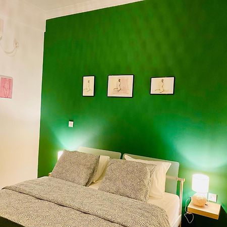 Antinoros Inn, Stylish Apartment,3' To Metro Athènes Extérieur photo