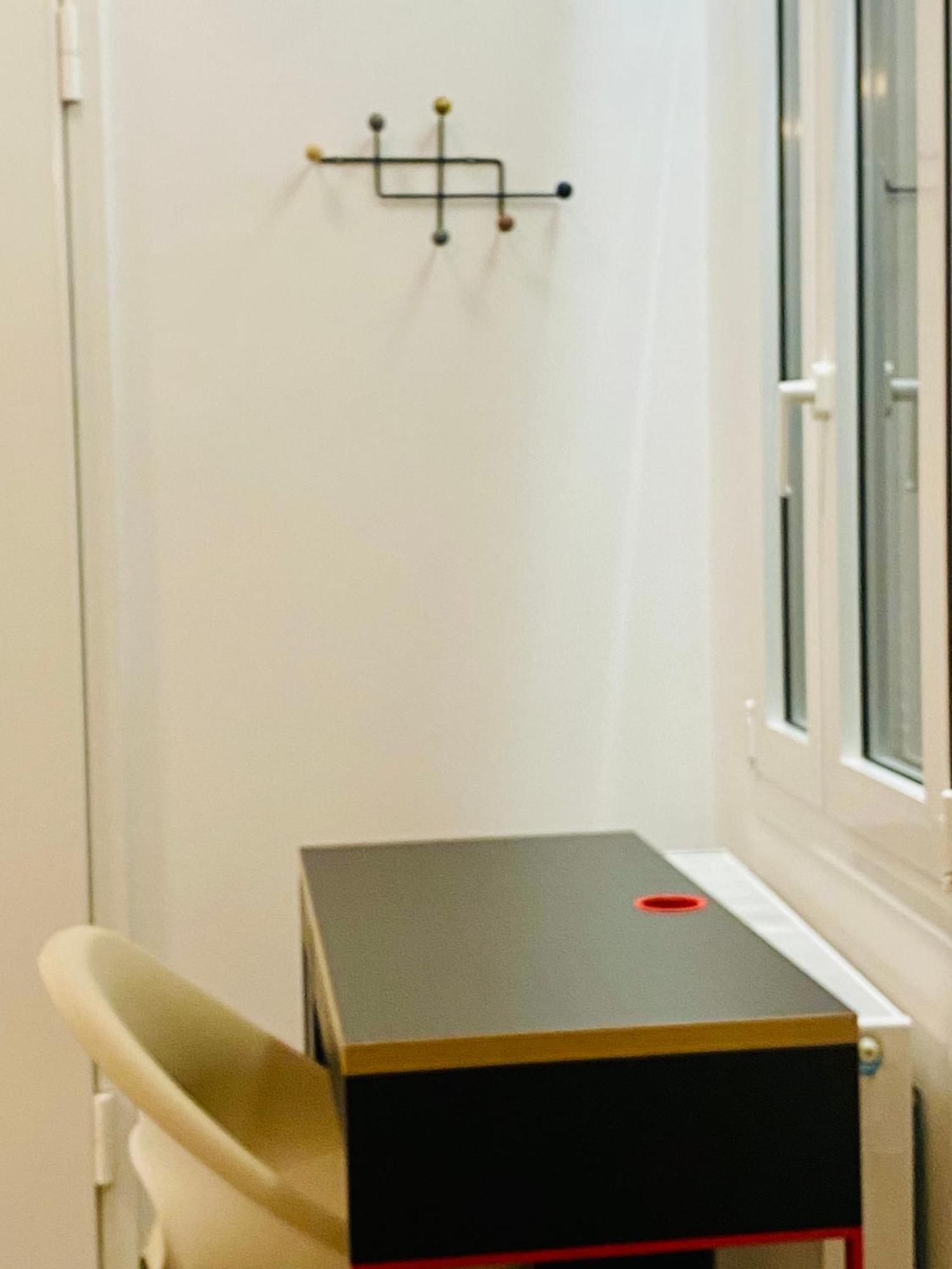 Antinoros Inn, Stylish Apartment,3' To Metro Athènes Extérieur photo