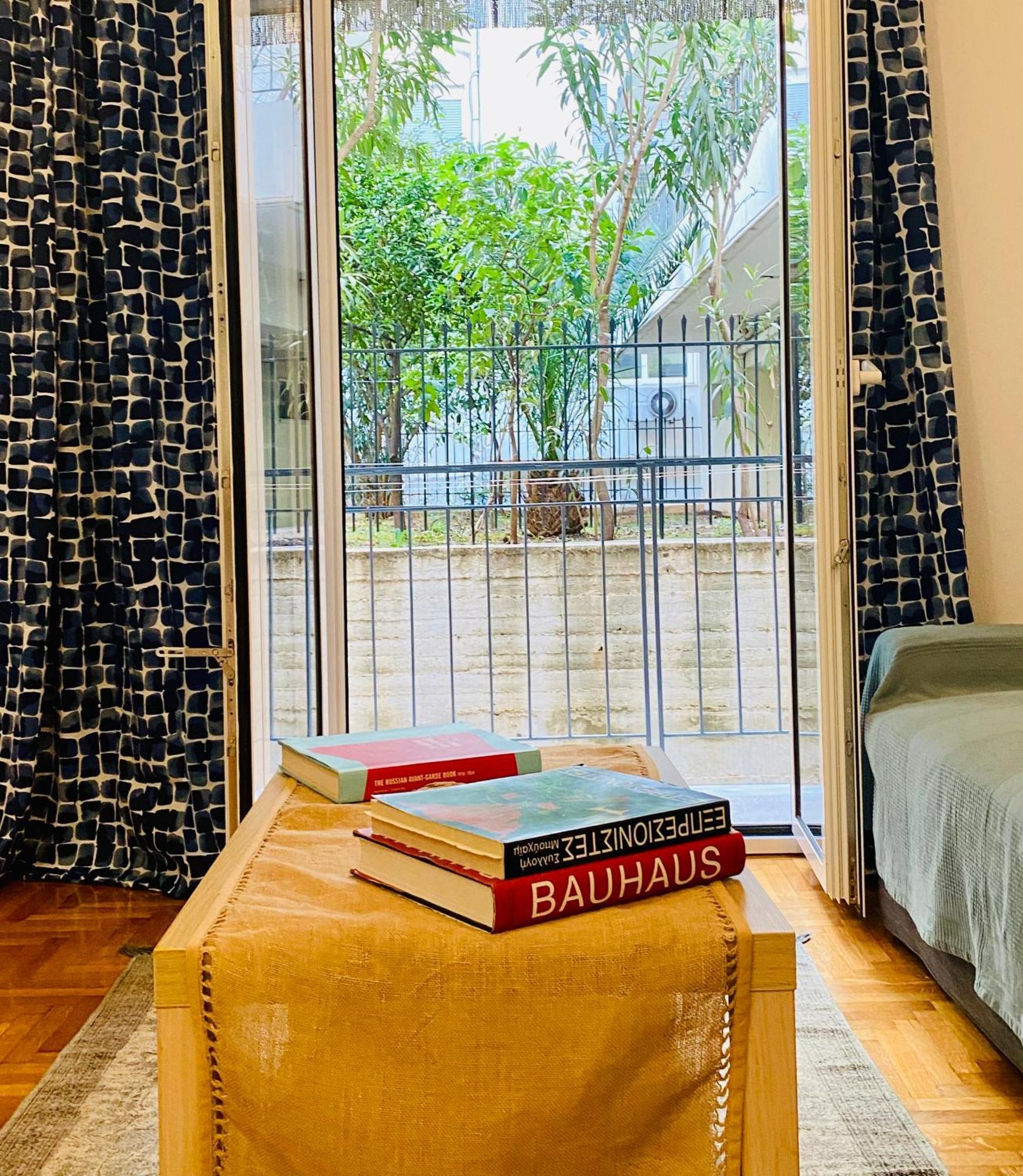 Antinoros Inn, Stylish Apartment,3' To Metro Athènes Extérieur photo