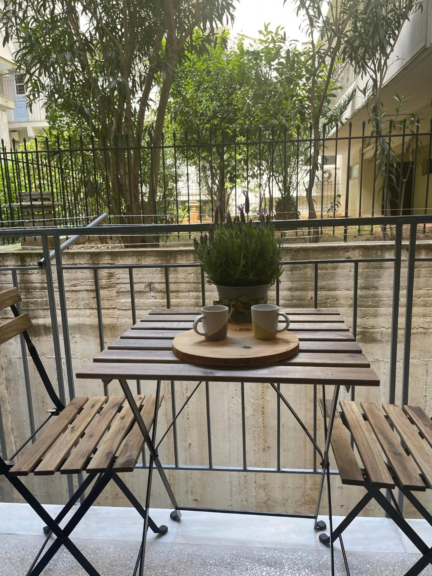 Antinoros Inn, Stylish Apartment,3' To Metro Athènes Extérieur photo
