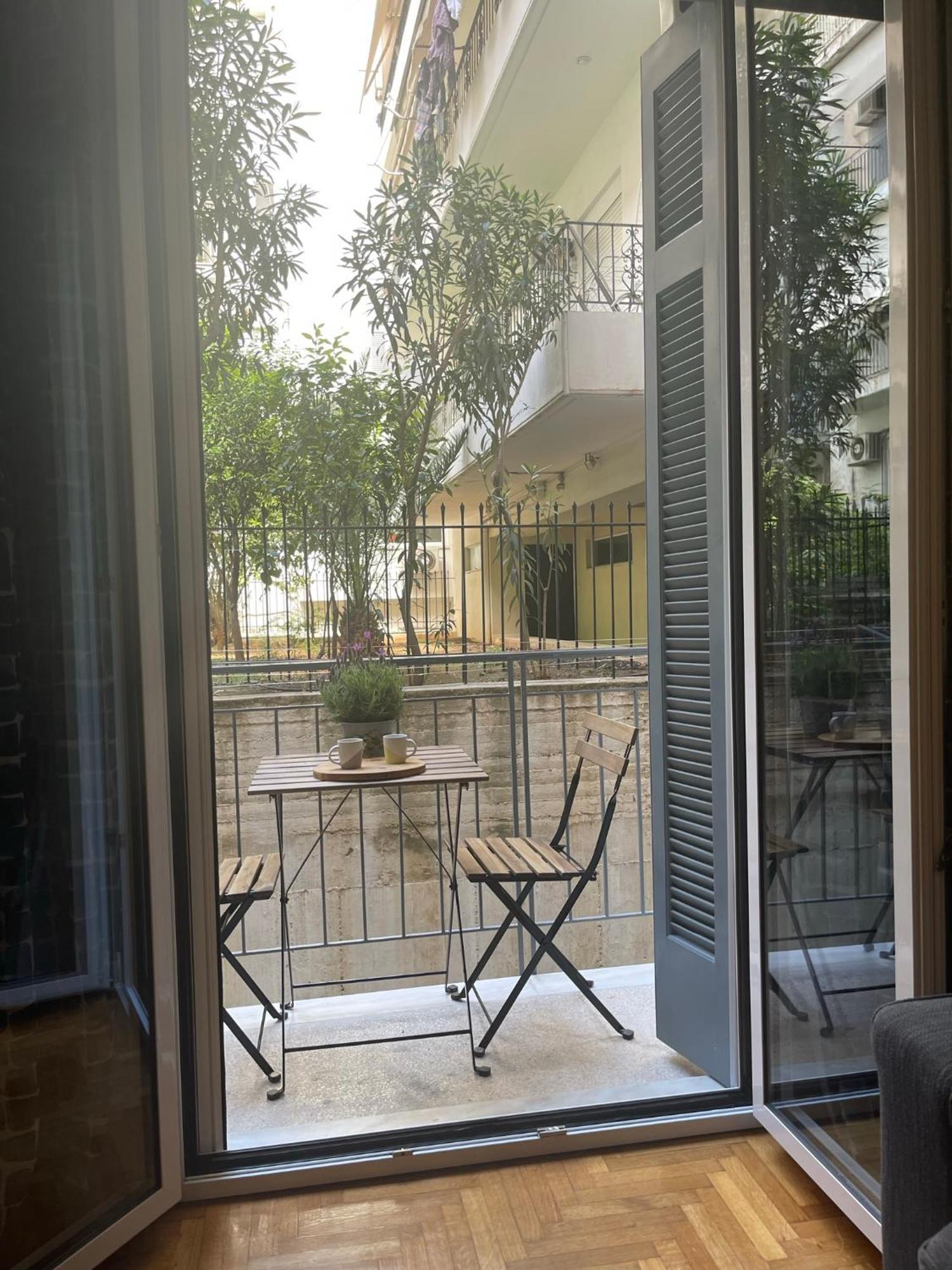 Antinoros Inn, Stylish Apartment,3' To Metro Athènes Extérieur photo